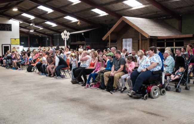 farmer parrs animal world​