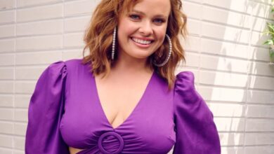 katie robertson​ ​